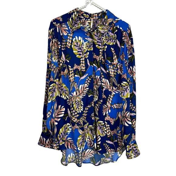 FREE PEOPLE UNDER THE PALMS BUTTON DOWN BLUE MULTICOLORED BLOUSE SZ M - Picture 1 of 10